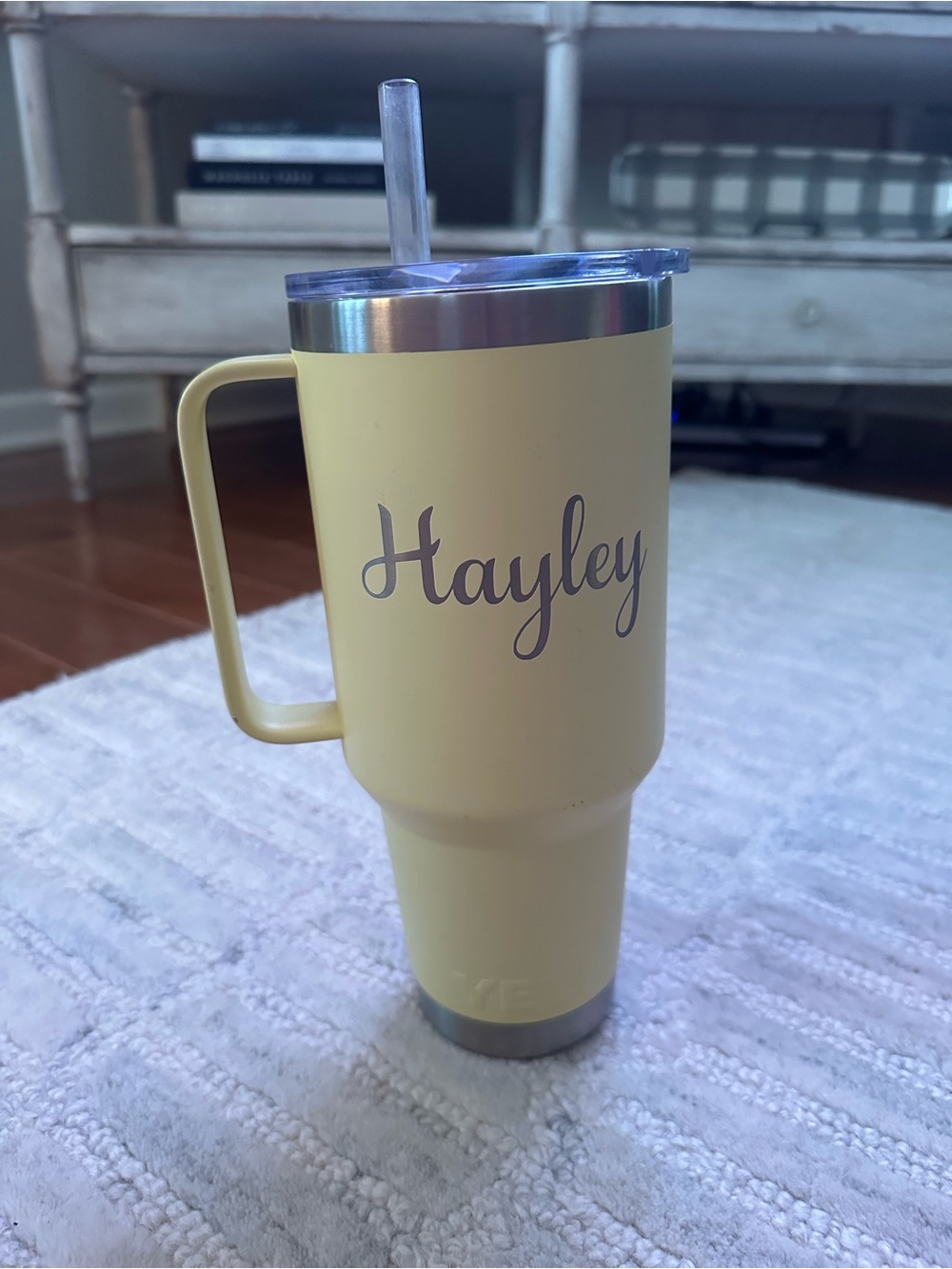 YETI RAMBLER® “HAYLEY” 42 OZ STRAW MUG
WITH STRAW LID